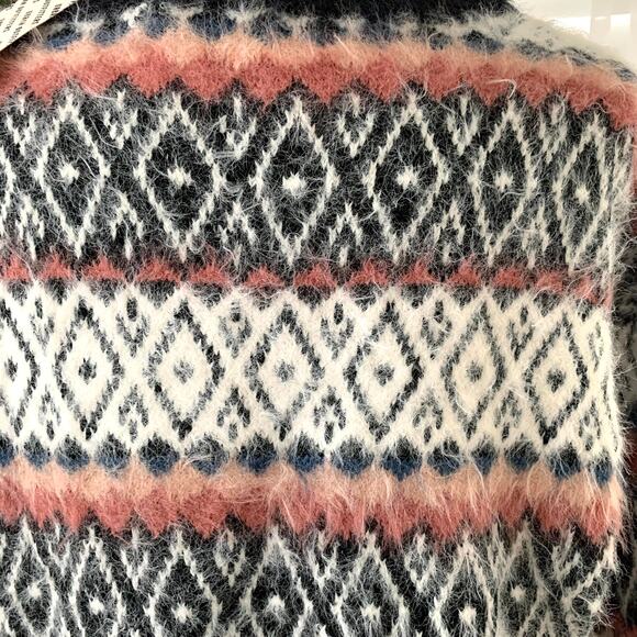 Urban Outfitters UO Garnet Fuzzy Fair Isle Sweater in Black Motif - Picture 11 of 15